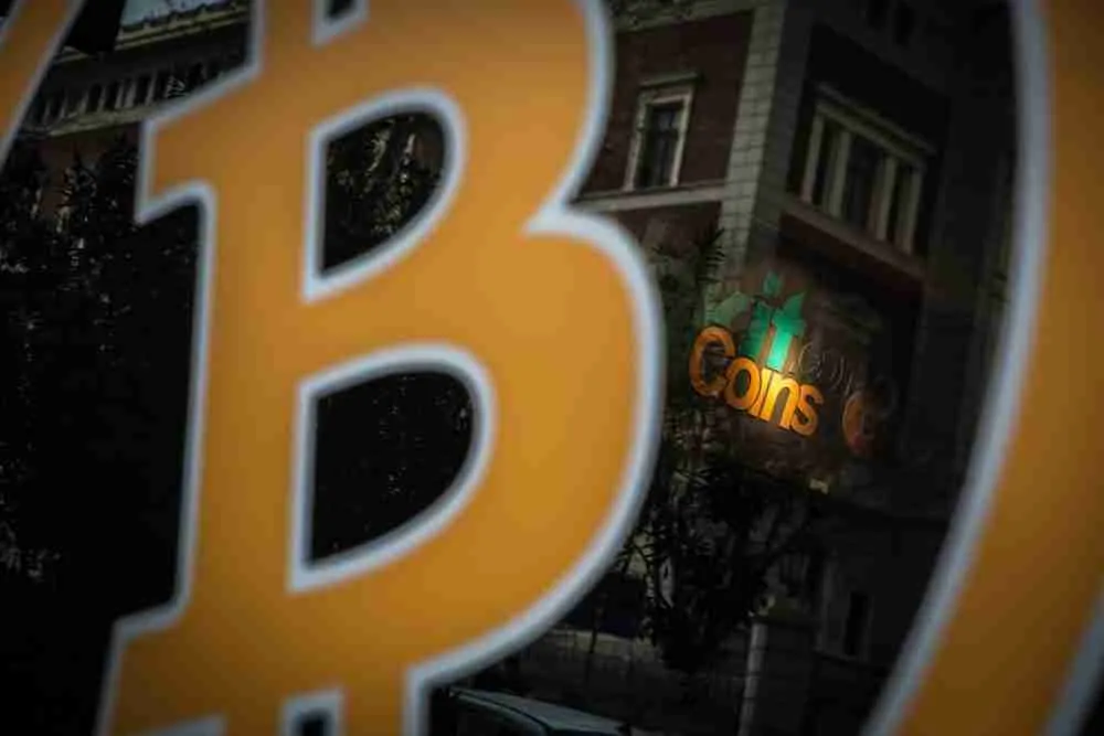 لماذا تحاول الحكومات التخلص من البيتكوين، وما هو البديل الذي ستقدمه