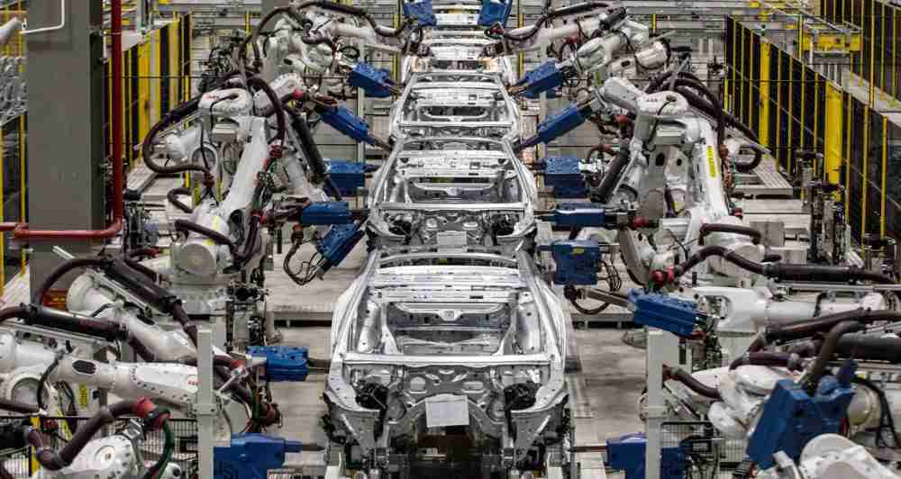 استثمارات الصين في فيتنام تزدهر مع زيارة شي لهانوي وانخفاض الإنفاق الأمريكي