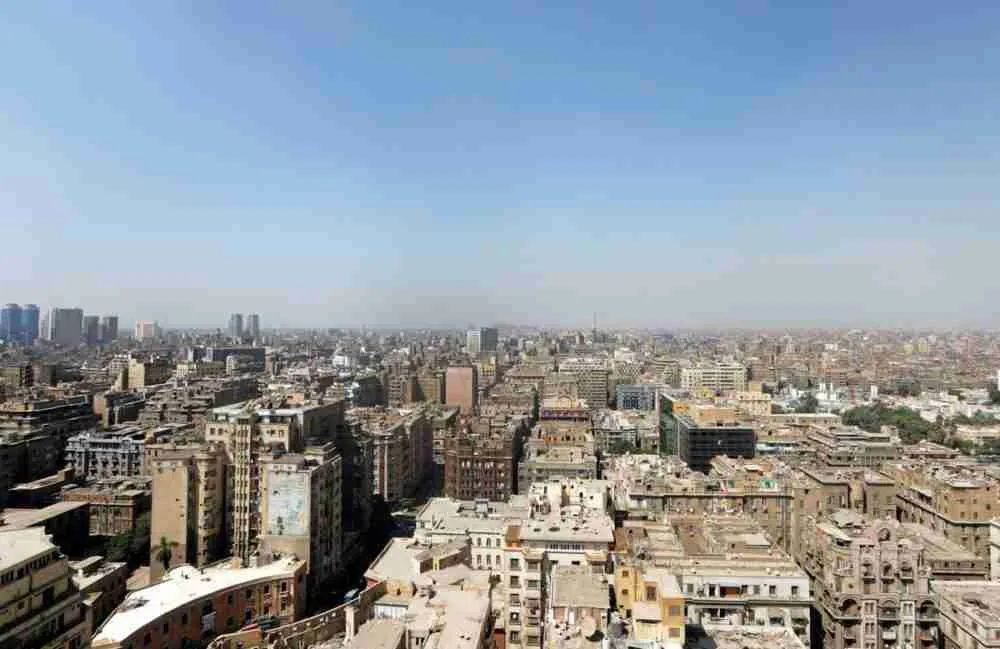منظر عام للبنوك والفنادق والمباني المكتبية والسكنية في وسط العاصمة المصرية القاهرة، في 13 سبتمبر 2018. المصدر: عمرو عبد الله دلش، لرويترز.