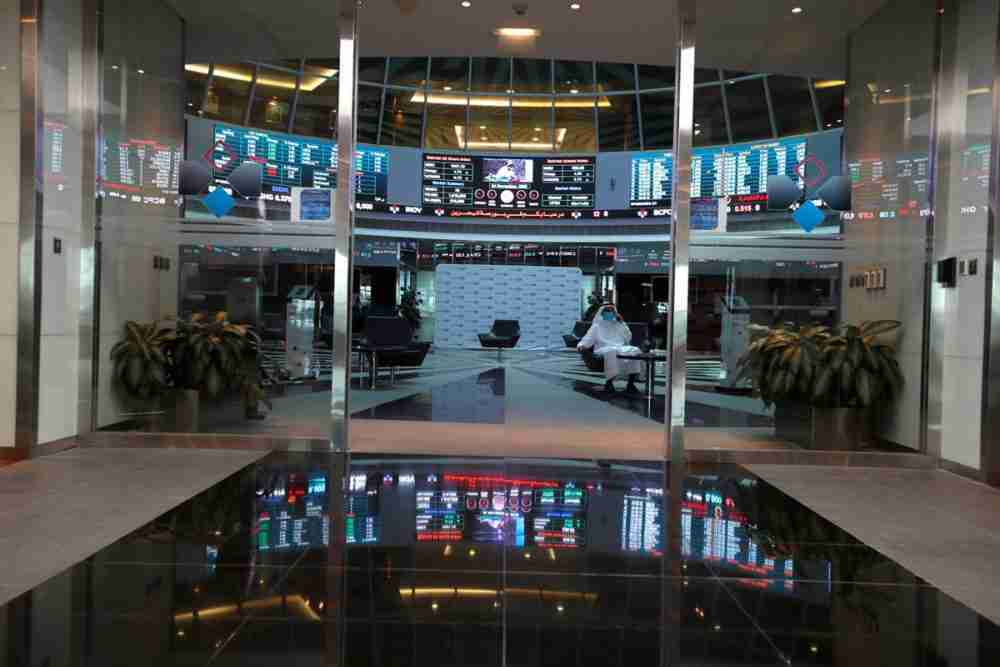 الأسهم الخليجية تغلق على ارتفاع، وأرامكو تنخفض بعد تداول بدون أرباح