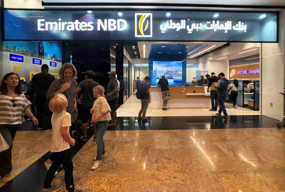 بنك الإمارات دبي الوطني في مول الإمارات في دبي، 30 ديسمبر 2018. الصورة: حمد بن محمد، لرويترز.