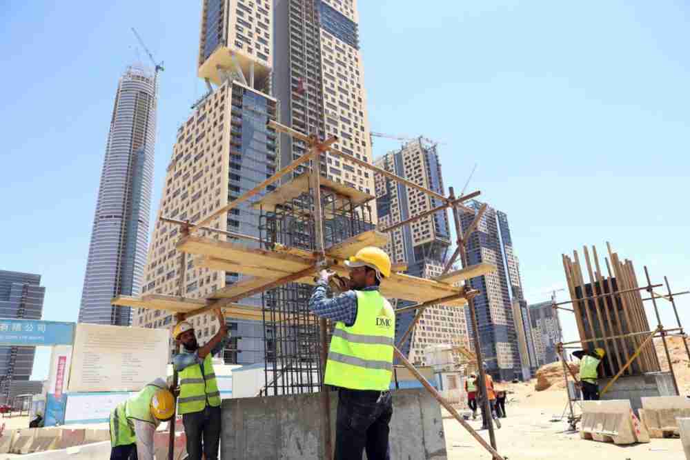 “الدار العقارية” الإماراتية تدرس شراء حصة في “مدينة نصر” المصرية