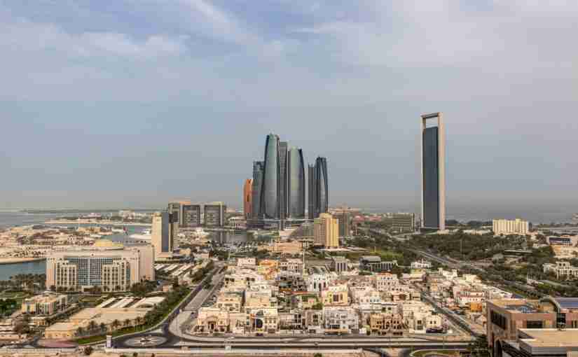 الإمارات تواصل استخدام نفط أبو ظبي لجذب المستثمرين العالميين