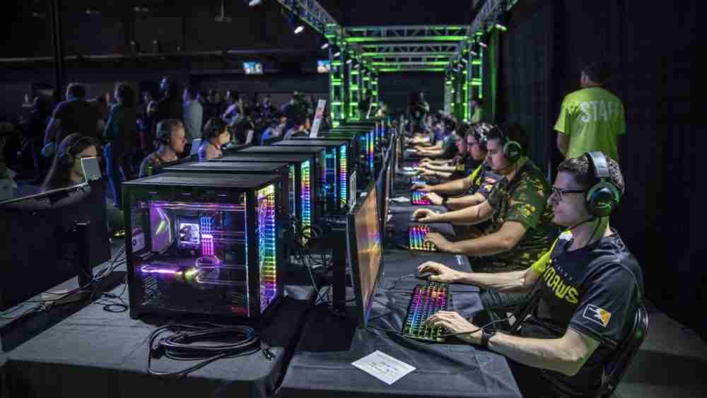 كيف يؤثر استحواذ مايكروسوفت على أسهم أكتيڤيشن؟