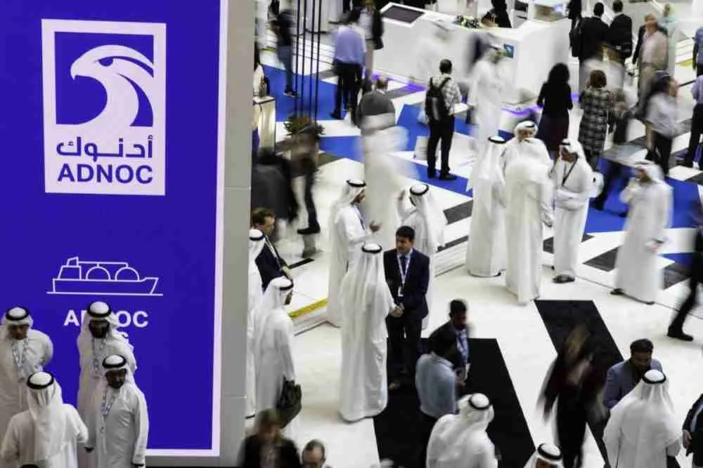 الإمارات العربية المتحدة تسرع خطتها لزيادة طاقتها الإنتاجية النفطية