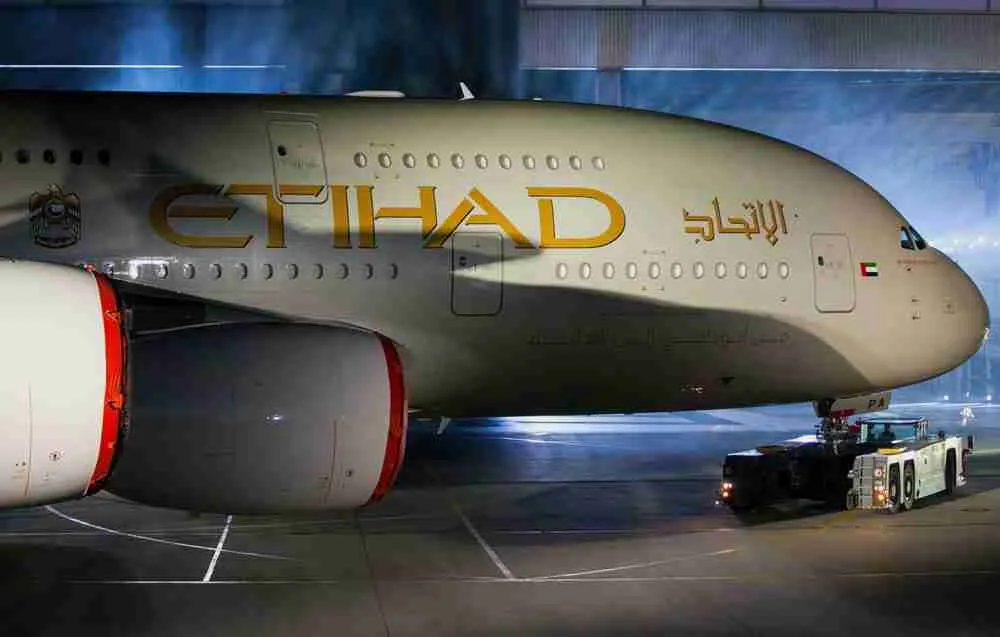 الاتحاد الإماراتية تضيف عدد من البنوك إلى طرح عام أولي بقيمة مليار دولار