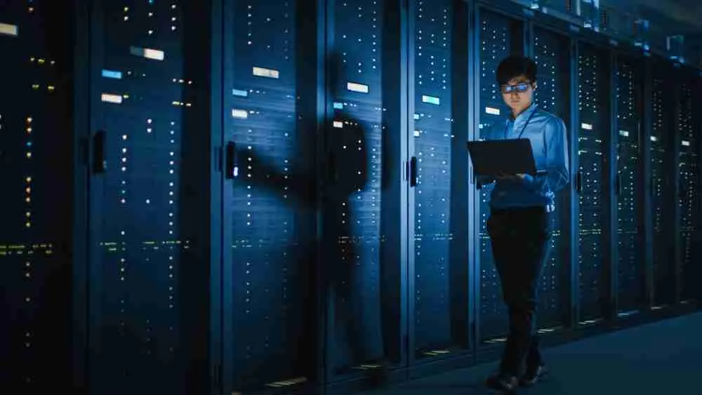 بكين تضع مراكز البيانات وشبكات الاتصالات على بوصلة حياد الكربون