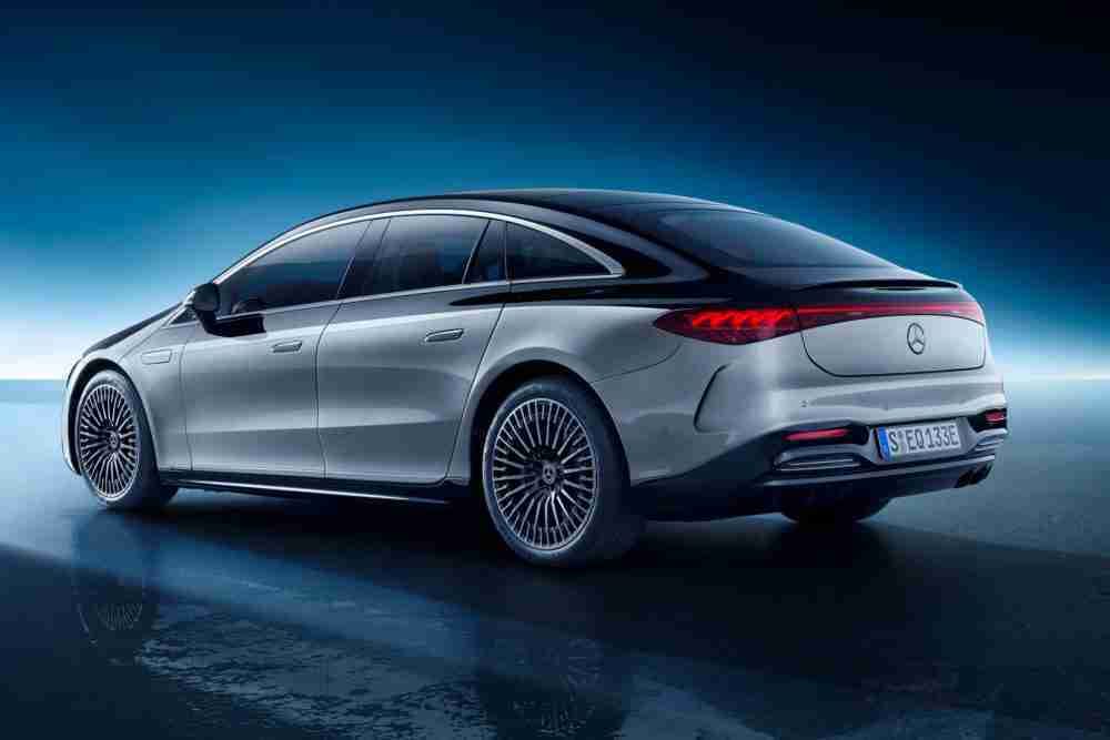 فشل محاولات فولكس فاغن ومرسيدس لقيادة قطاع السيارات الكهربائية