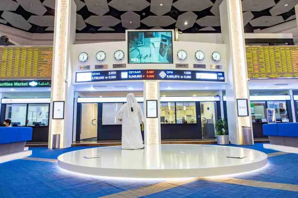معظم الأسهم المدرجة حديثًا في دبي يتم تداولها بأقل من سعر الاكتتاب العام