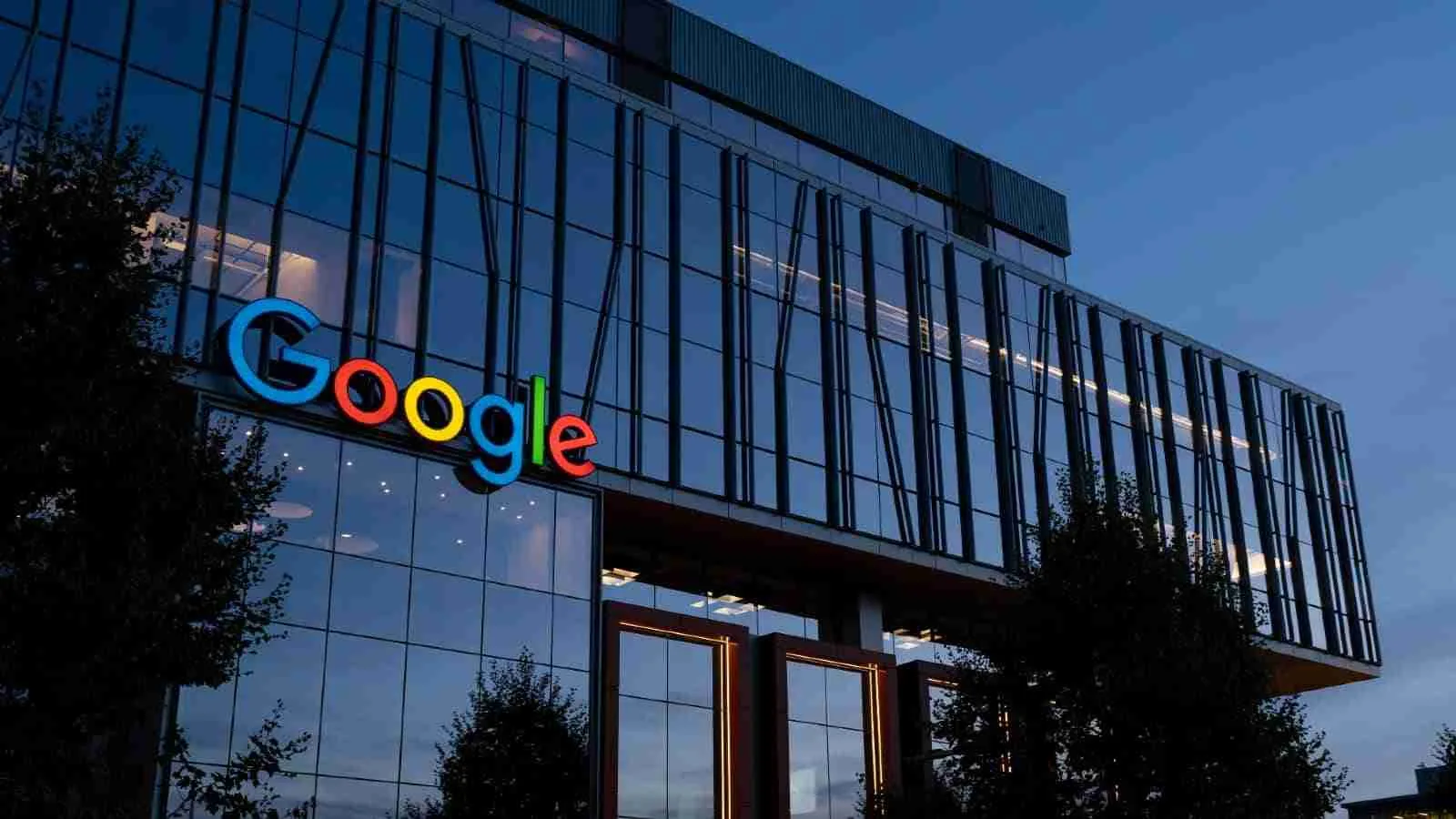 an-image-of-googles-office-headquarters مصدر الصورة: ذا موتلي فول