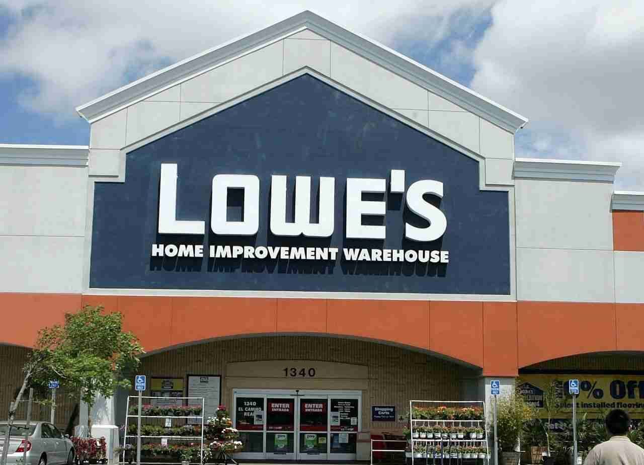 لويز تستعد لربع آخر مليء بالتحديات مع تعثر الطلب على تحسين المنازل