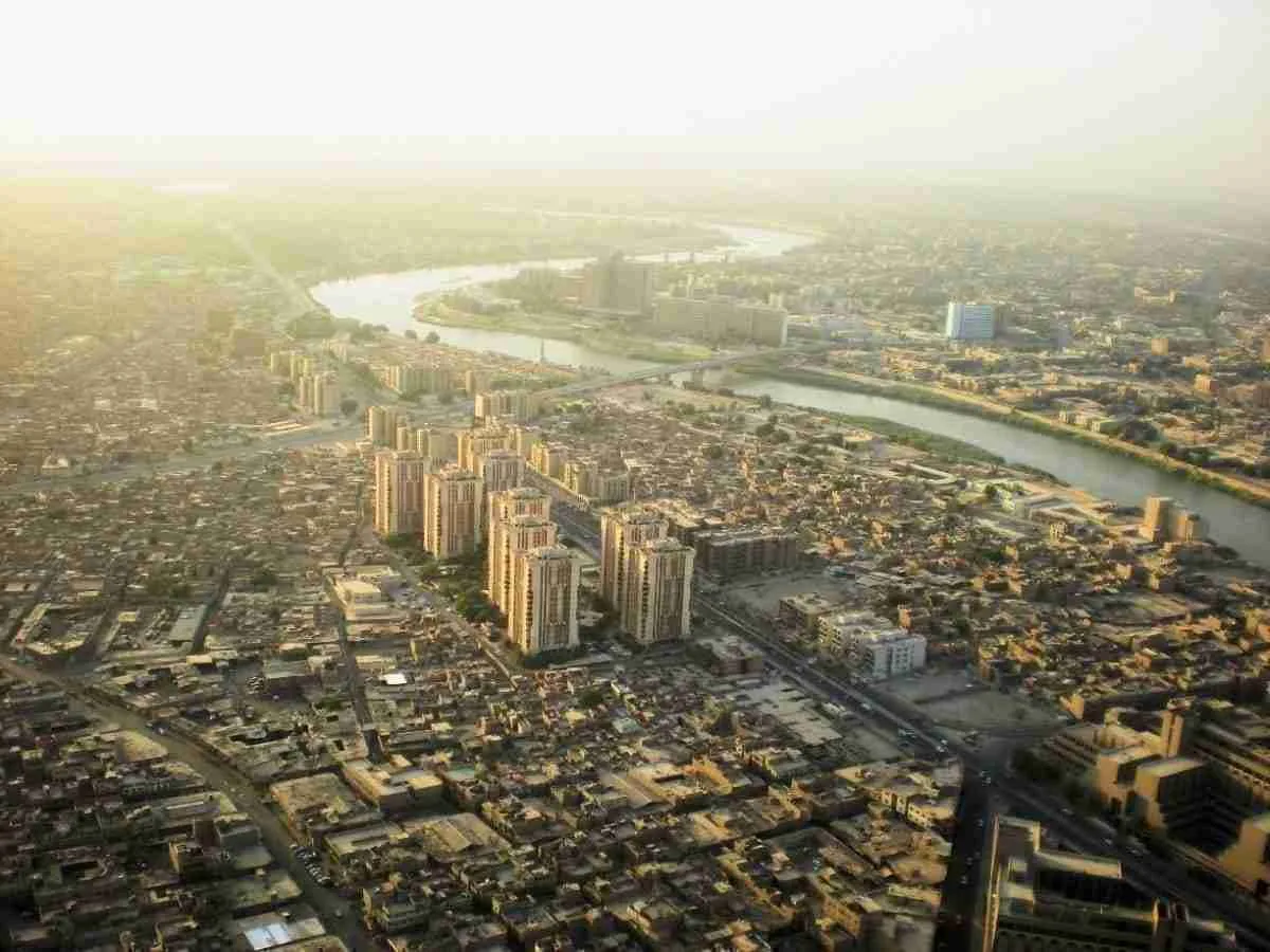 الفساد المتزايد في العراق يضيع فرصة هائلة أخرى للنفط والغاز