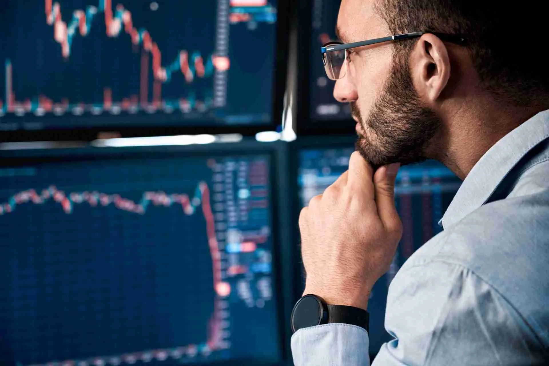 ثلاث أسهم يمكن أن تستثمر فيها معًا مقابل 1000 دولار