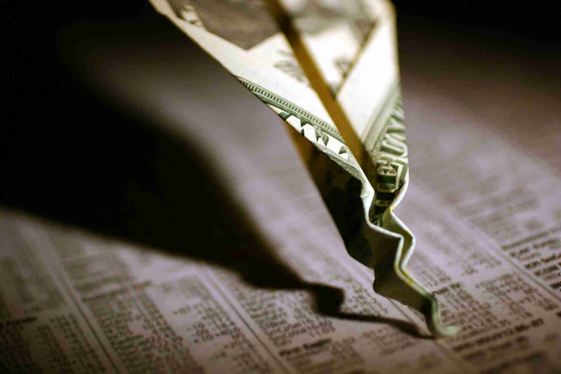 سهم كونستيليشن براندس يعوض خسائره