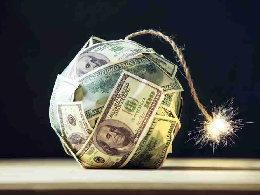 صعود وانهيار الشراكات المحدودة الرئيسية
