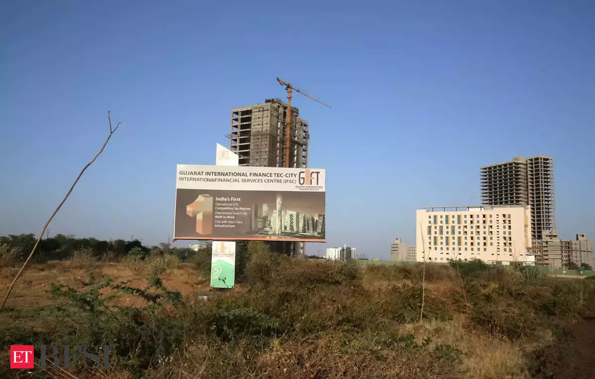 المركز المالي الجديد في الهند يسمح لصندوق عظيم بريمجي أن يستثمر في الخارج