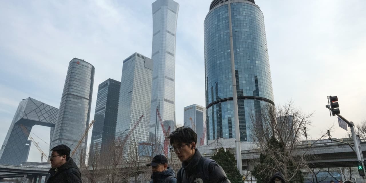 أكبر المخاطر العالمية التي تحيط بالأسواق في عام 2024