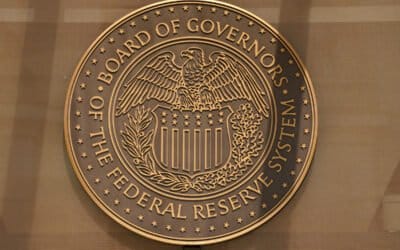 الاحتياطي الفيدرالي: الاقتصاد الأمريكي يزدهر والتوظيف يرتفع