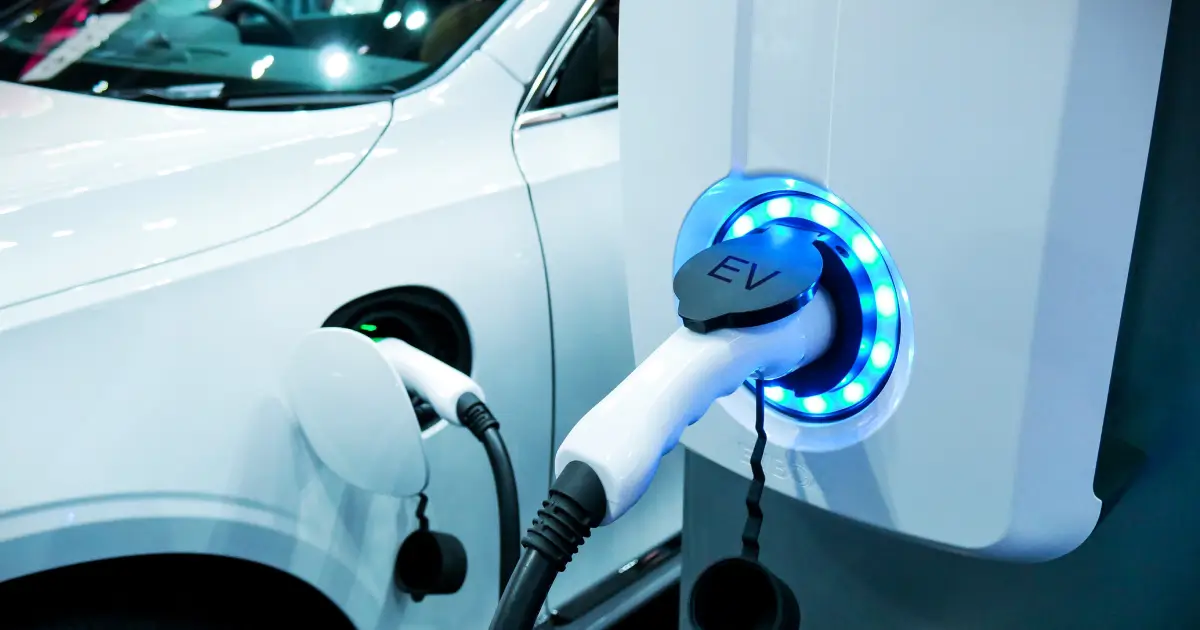 وزارة البيئة في كوريا الجنوبية تخطط لعقد اجتماع طارئ الأسبوع المقبل لمناقشة حرائق المركبات الكهربائية ووضع تدابير لمنع مثل هذه الحوادث.