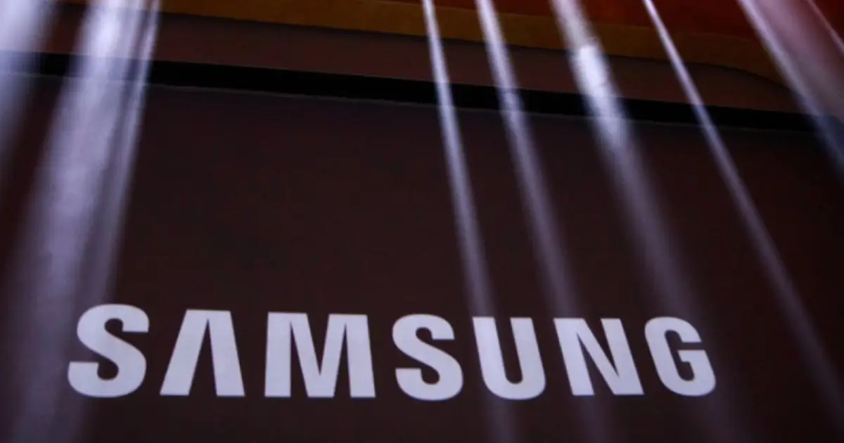 شركات التكنولوجيا الصينية تخزن أشباه الموصلات ذات الذاكرة عالية النطاق الترددي (HBM) تحسبًا لقيود أمريكية على صادرات الرقائق إلى الصين.