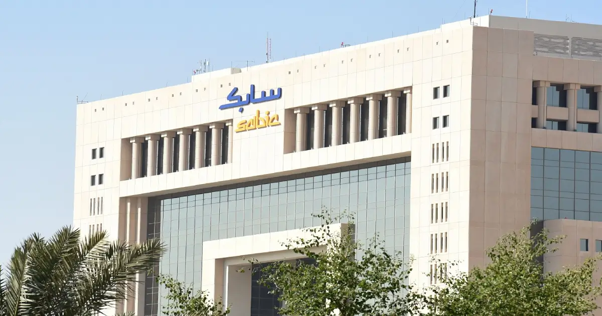 أعلنت شركة الصناعات الأساسية السعودية سابك عن زيادة صافي أرباحها في الربع الثاني بنحو 85%، بدعم من ارتفاع الهوامش والتغييرات المحاسبية.