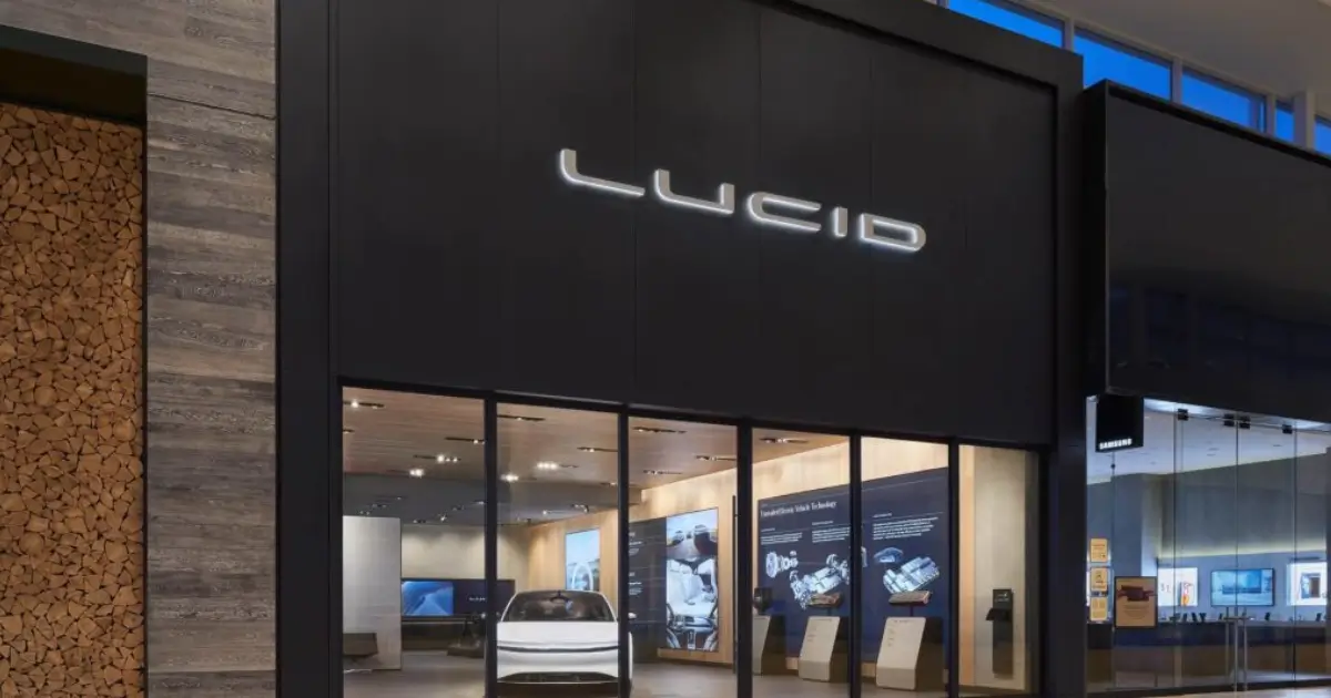 ارتفعت أسهم لوسيد بعد أن أعلنت الشركة عن مبيعات أفضل من المتوقع في الربع الثاني. كما دفعت النتائج وول ستريت أيضًا إلى الترقية.